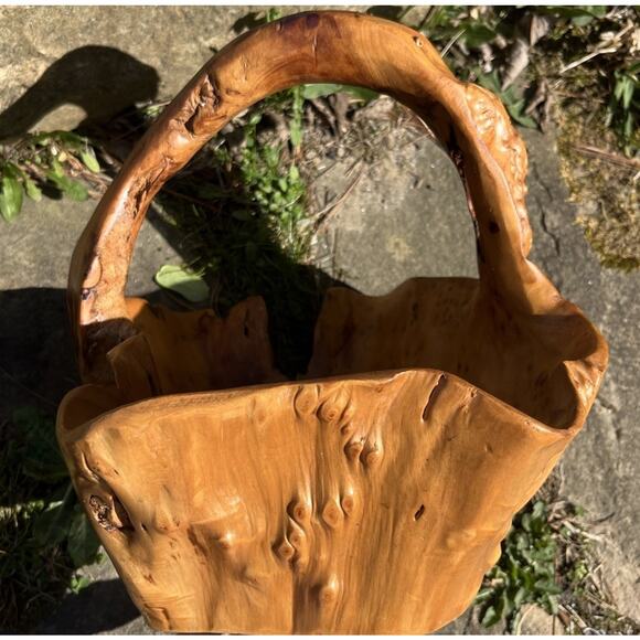 Vintage Burlwood Hand Carved Basket/Bowl with Handle - Picture 11 of 12